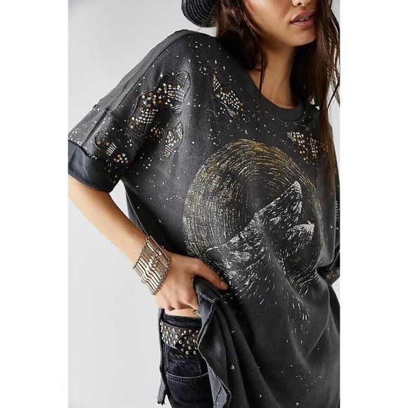 NWT WE THE FREE PEOPLE Sz S HOWLIN TEE EMBELLISHED TUNIC TOP BLACK - Picture 3 of 5